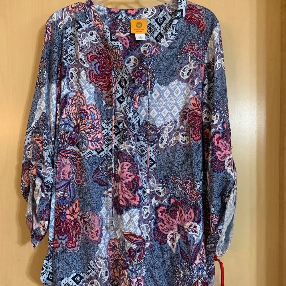 Ruby Rd. Ladies size 1X Multi-color V-neck 3/4 Sleeve Tunic